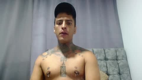 Snapshot of vicctorzc chatting on June 2026 10:24:02 PM Victor cardenas online show from June 2026 10:24:02 PM