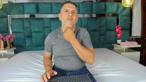 antonia y andrew online show from May 2026 05:37:01 AM
