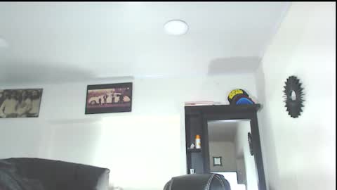 Vicky  online show from September 2025 11:02:01 AM