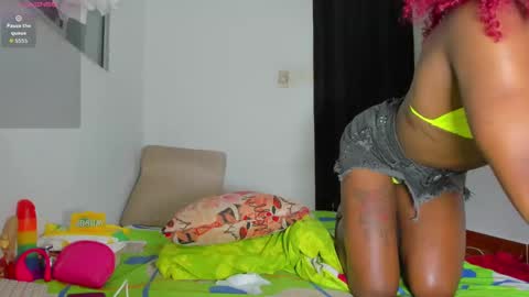 Snapshot of vicky_hotteei chatting on November 2025 03:27:02 AM vicky manuela online show from November 2025 03:27:02 AM