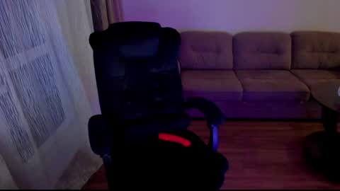 Snapshot of vickydragons chatting on January 2026 11:14:02 AM nastya Help me reach 100 likes online show from January 2026 11:14:02 AM