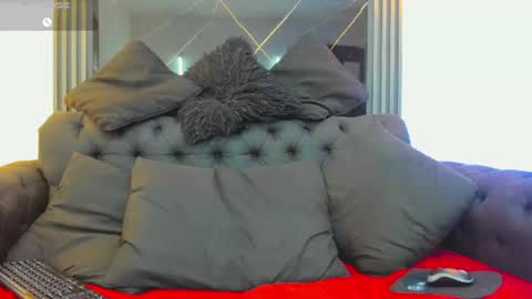 Vicky online show from June 2026 08:12:02 PM