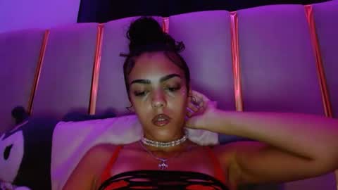 Snapshot of vickyyyx chatting on June 2026 12:32:01 AM Goddess Victory online show from June 2026 12:32:01 AM