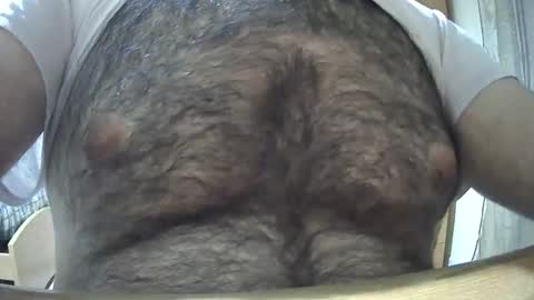 Snapshot of victorhume chatting on November 2025 07:05:02 PM VictorHume online show from November 2025 07:05:02 PM