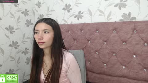 Snapshot of victoria017 chatting on January 2025 08:28:01 AM Victoria online show from January 2025 08:28:01 AM