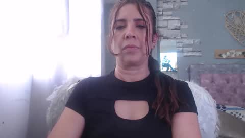 Snapshot of victoria25_meester chatting on December 2024 08:22:02 PM Hi guys Im victoria Be the one who can control me in PVT online show from December 2024 08:22:02 PM