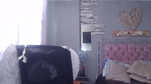Snapshot of victoria25_meester chatting on December 2024 05:14:02 PM Hi guys Im victoria Be the one who can control me in PVT online show from December 2024 05:14:02 PM