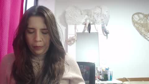 Snapshot of victoria25_meester chatting on January 2025 08:11:01 PM Hi guys Im victoria Be the one who can control me in PVT online show from January 2025 08:11:01 PM