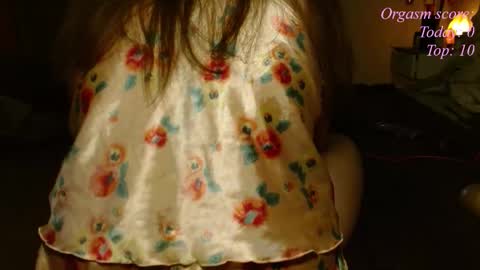 Victoria97 online show from November 2025 09:39:01 PM