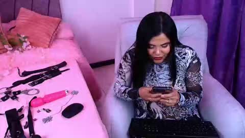 Snapshot of victoria_16_ chatting on November 2025 04:24:02 AM victoria_16_ online show from November 2025 04:24:02 AM