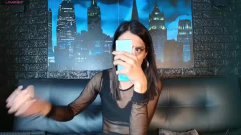 Victoria online show from December 2025 08:26:01 PM