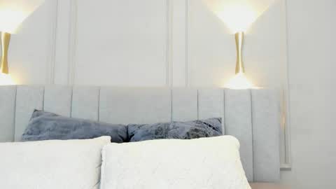 Snapshot of victoria_bourne chatting on October 2025 07:03:02 PM victoria online show from October 2025 07:03:02 PM