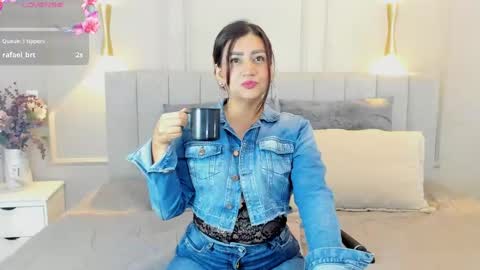 Snapshot of victoria_bourne chatting on November 2025 07:36:02 PM victoria online show from November 2025 07:36:02 PM