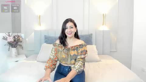 Snapshot of victoria_bourne chatting on December 2025 07:08:02 PM victoria online show from December 2025 07:08:02 PM