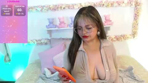 victoria_cherry_ online show from September 2025 11:48:01 AM