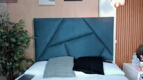 Snapshot of victoria_harriss chatting on November 2025 12:38:02 PM Victoria Harris online show from November 2025 12:38:02 PM