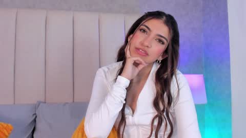 Snapshot of victoria_joliegb chatting on December 2024 12:56:02 PM Victoria Lozano online show from December 2024 12:56:02 PM