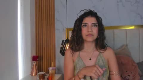 Snapshot of victoria_joliegb chatting on January 2025 06:49:02 PM Victoria Lozano online show from January 2025 06:49:02 PM