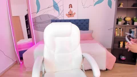 victoria_jonness online show from September 2025 07:19:02 PM