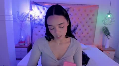 Snapshot of victoria_kitt chatting on October 2025 05:33:02 PM victoria_kitt online show from October 2025 05:33:02 PM