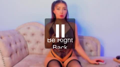 Snapshot of victoria_laurent chatting on January 2025 06:24:02 PM Victoria Laurent online show from January 2025 06:24:02 PM