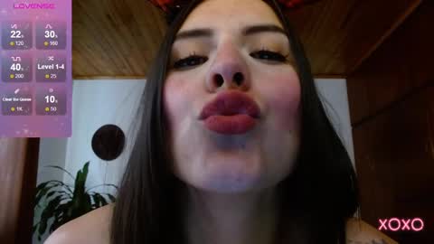 Snapshot of victoria_martelo chatting on December 2024 04:06:01 PM VICTORIA MARTELO online show from December 2024 04:06:01 PM