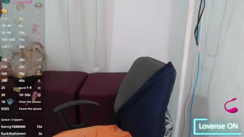 Snapshot of victoria_milf06 chatting on January 2025 08:43:02 AM victoria online show from January 2025 08:43:02 AM