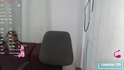 Snapshot of victoria_milf06 chatting on March 2025 02:18:02 AM victoria online show from March 2025 02:18:02 AM