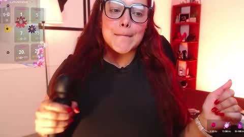Snapshot of victoria_monteroo chatting on February 2025 11:57:02 PM Call me Vic online show from February 2025 11:57:02 PM
