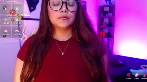 Snapshot of victoria_monteroo chatting on February 2025 11:09:01 PM Call me Vic online show from February 2025 11:09:01 PM