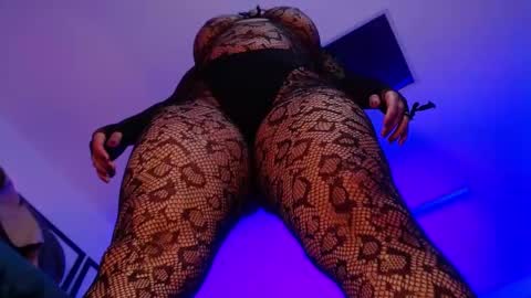 Snapshot of victoria_monteroo chatting on February 2025 12:10:01 AM Call me Vic online show from February 2025 12:10:01 AM