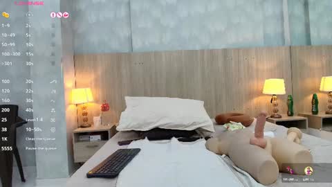 Snapshot of victoria_pachon chatting on July 2026 09:43:01 PM victoria_pachon online show from July 2026 09:43:01 PM