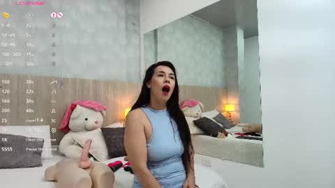 Snapshot of victoria_pachon chatting on July 2026 09:49:02 AM victoria_pachon online show from July 2026 09:49:02 AM