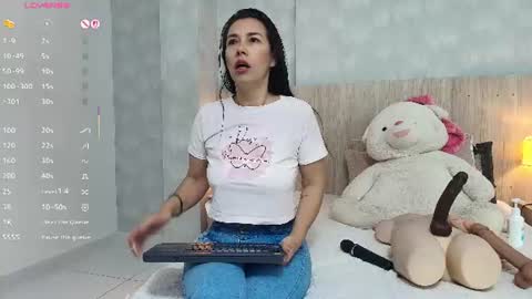 Snapshot of victoria_pachon chatting on August 2026 09:34:02 AM victoria_pachon online show from August 2026 09:34:02 AM