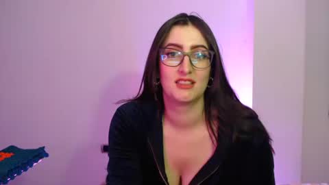 Snapshot of victoria_riider chatting on March 2025 09:15:01 PM Victoria online show from March 2025 09:15:01 PM