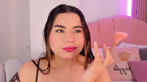 Snapshot of victoria_vallejo chatting on December 2025 11:30:02 AM victoria online show from December 2025 11:30:02 AM