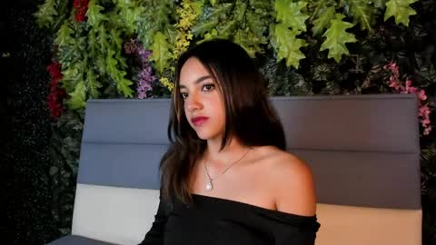 victoriaa2_doll online show from May 2026 11:59:01 AM