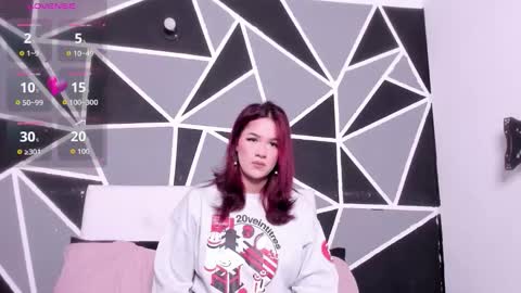 Victoria Zans  online show from October 2025 10:25:01 AM