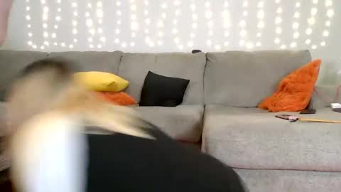 Victoria and Jesse online show from December 2024 07:43:02 PM