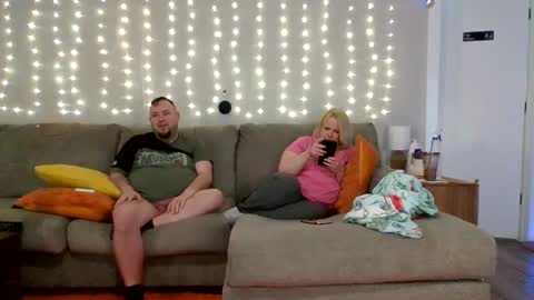 Victoria and Jesse online show from March 2025 05:16:02 PM