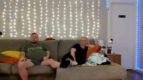 Victoria and Jesse online show from March 2025 08:22:01 AM