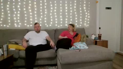 Victoria and Jesse online show from September 2025 08:14:01 PM