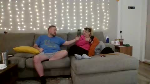 Victoria and Jesse online show from November 2025 02:32:01 AM