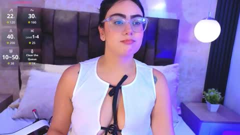 Victoria Andrade online show from March 2026 12:21:01 PM