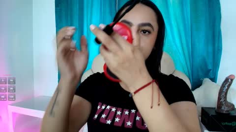 Snapshot of victoriablack_ chatting on January 2025 02:11:01 PM Victoria online show from January 2025 02:11:01 PM