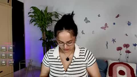 Victoria online show from May 2026 09:58:02 AM