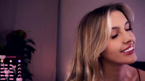 Anasteisha  Day Helen  Night online show from October 2025 07:23:02 PM