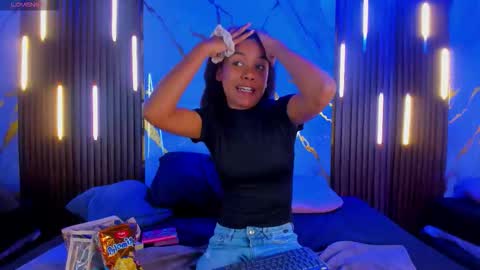 Victoria  online show from November 2025 08:42:02 PM