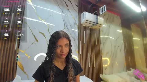 Snapshot of victoriaduarte chatting on April 2026 08:31:02 PM Victoria online show from April 2026 08:31:02 PM