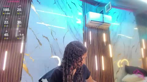 Snapshot of victoriaduarte chatting on April 2026 09:39:33 PM Victoria online show from April 2026 09:39:33 PM